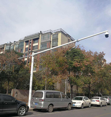 長懸臂道路監控桿